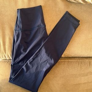 Luluemon wunder under 28”